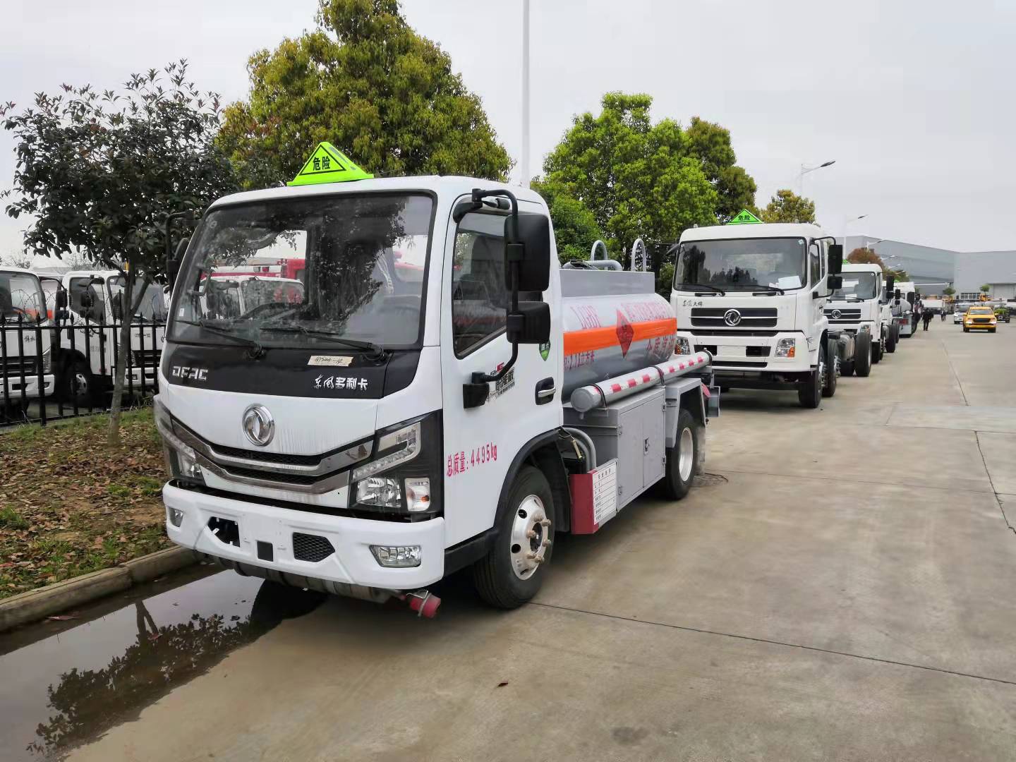 2.16方国六东风蓝牌加油车
